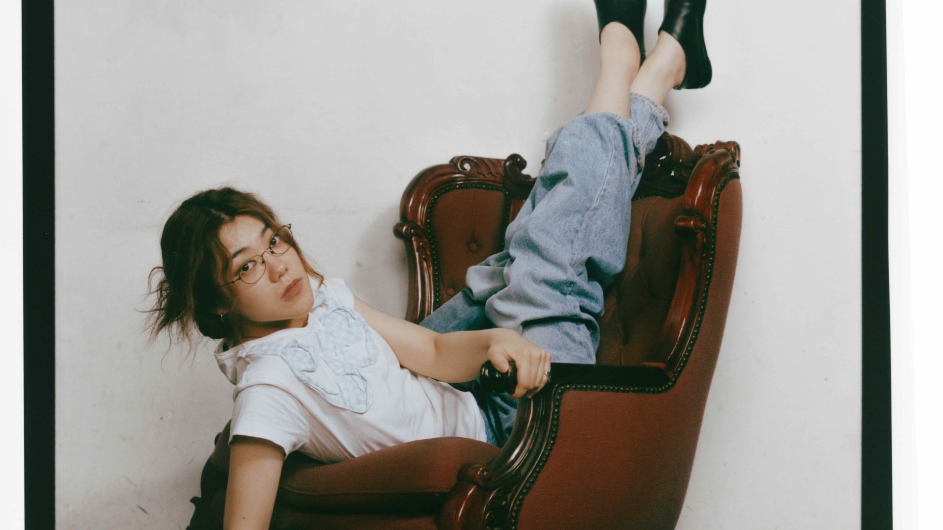 SE SO NEON - New Romantic [Lead] - Photo Credit Bahno Jung